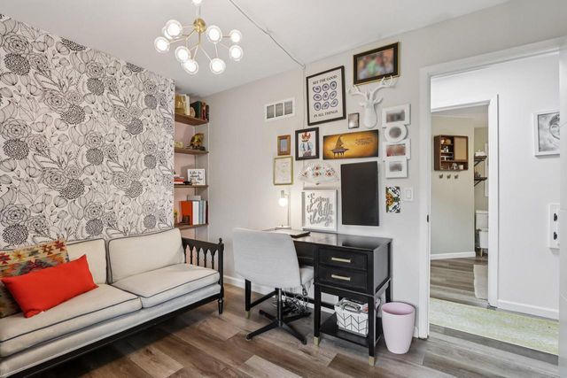 4050 S Shady Lane COURT, Greenfield, WI 53228