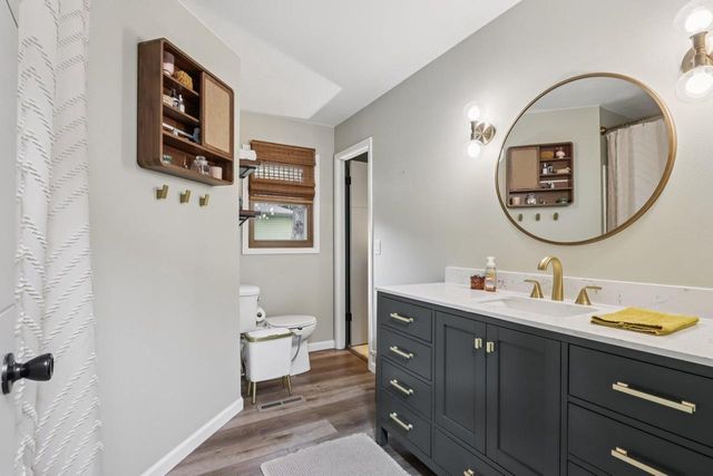 4050 S Shady Lane COURT, Greenfield, WI 53228