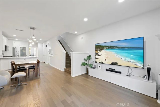 8620 Belford 604, Westchester, CA 90045