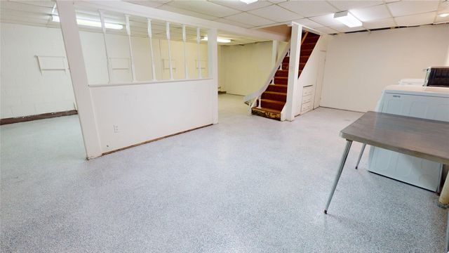 303 N 1st Street, Greenfield, IA 50849