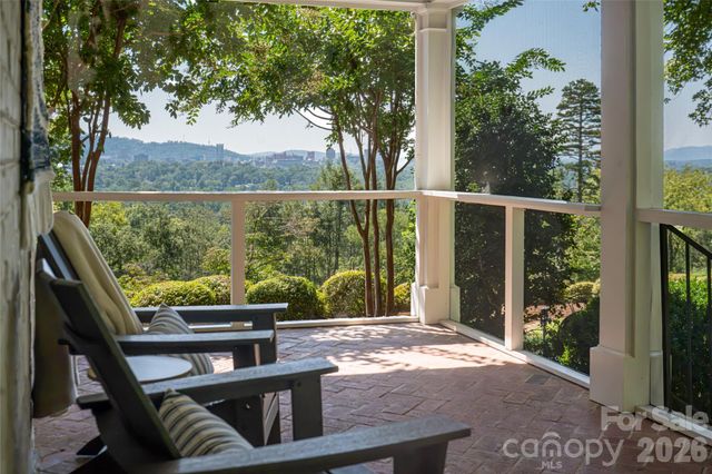 35 Elias Place, Asheville, NC 28804