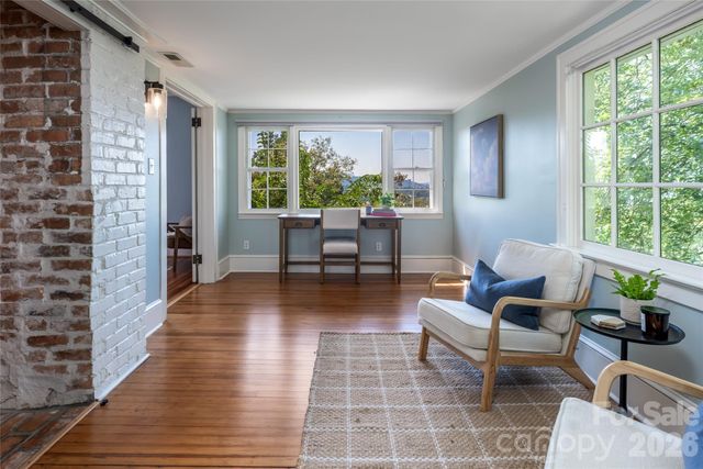 35 Elias Place, Asheville, NC 28804
