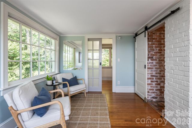 35 Elias Place, Asheville, NC 28804