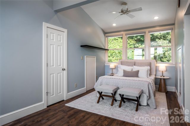 35 Elias Place, Asheville, NC 28804