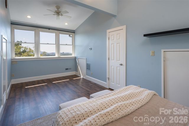 35 Elias Place, Asheville, NC 28804