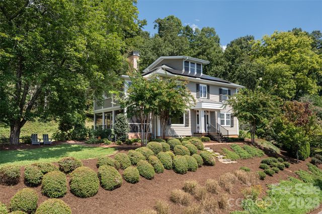 35 Elias Place, Asheville, NC 28804