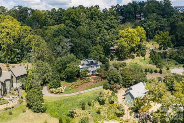 35 Elias Place, Asheville, NC 28804