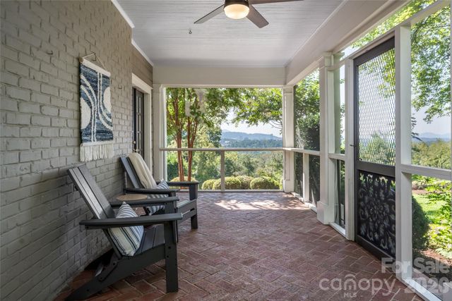 35 Elias Place, Asheville, NC 28804