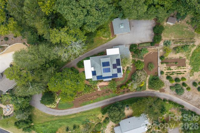 35 Elias Place, Asheville, NC 28804