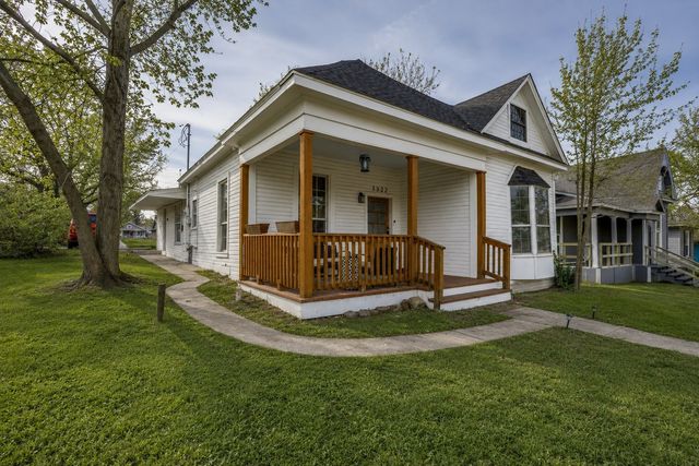 1322 Sears Street W, Denison, TX 75020