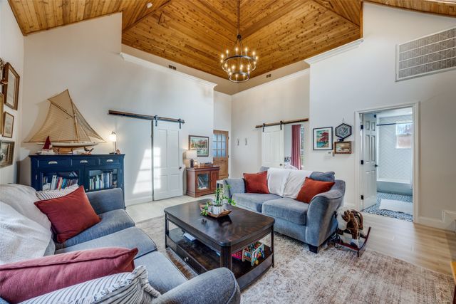 1322 Sears Street W, Denison, TX 75020