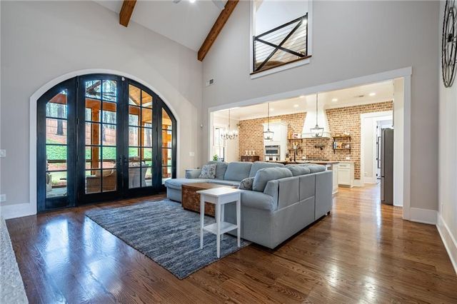 1009 Davenport Circle, Powder Springs, GA 30127