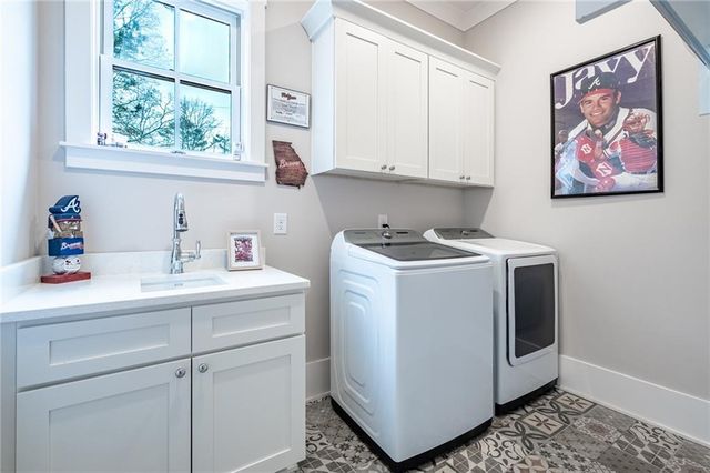 1009 Davenport Circle, Powder Springs, GA 30127