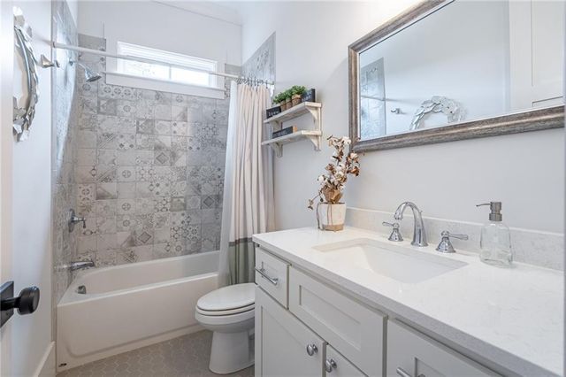 1009 Davenport Circle, Powder Springs, GA 30127