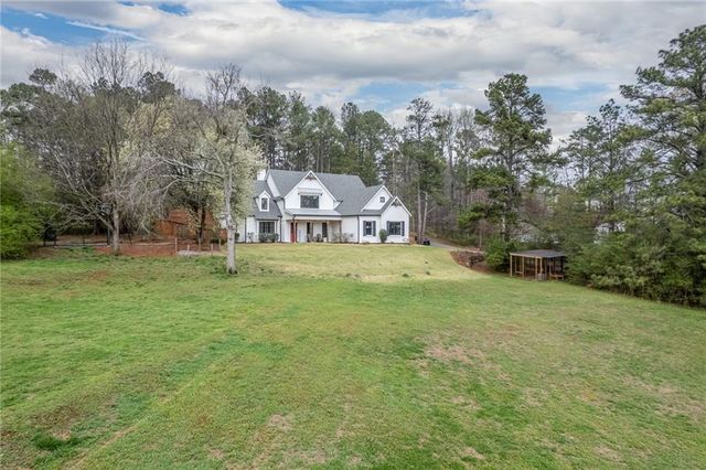 1009 Davenport Circle, Powder Springs, GA 30127