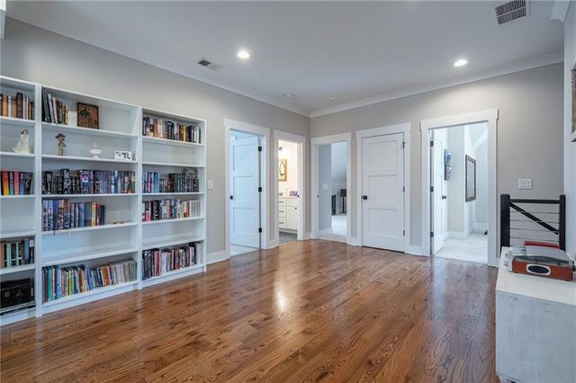 1009 Davenport Circle, Powder Springs, GA 30127