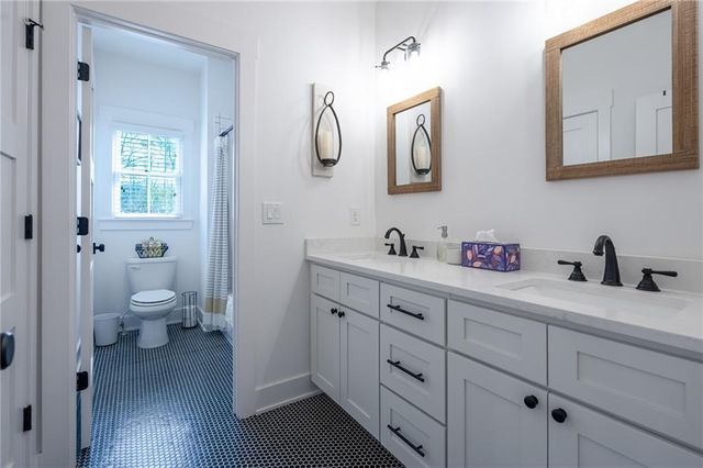 1009 Davenport Circle, Powder Springs, GA 30127