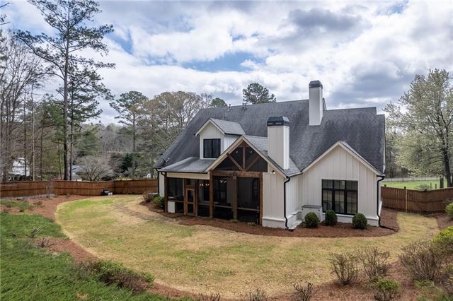 1009 Davenport Circle, Powder Springs, GA 30127