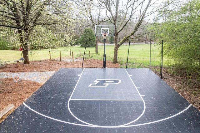 1009 Davenport Circle, Powder Springs, GA 30127