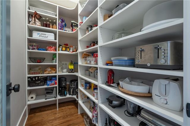 1009 Davenport Circle, Powder Springs, GA 30127