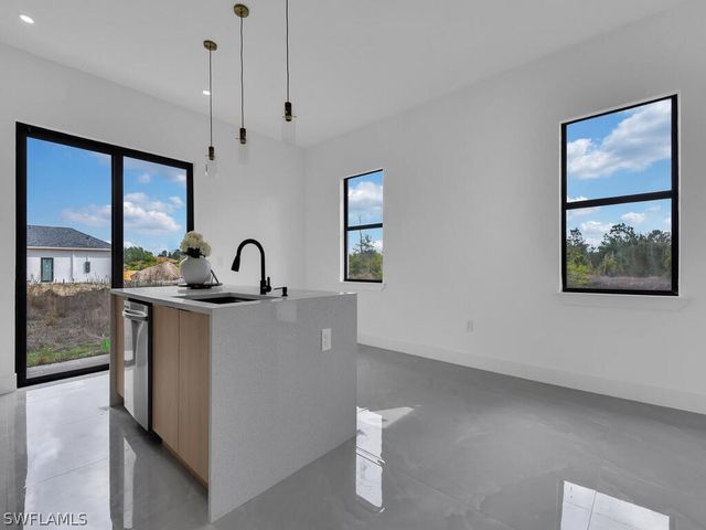 380 Cratsley AVE S, Lehigh Acres, FL 33974