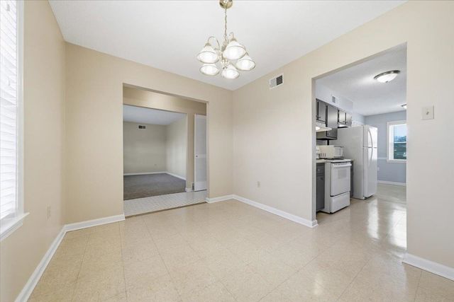 3262 W EARHART DR, Bartlett, TN 38134