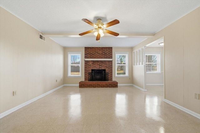 3262 W EARHART DR, Bartlett, TN 38134