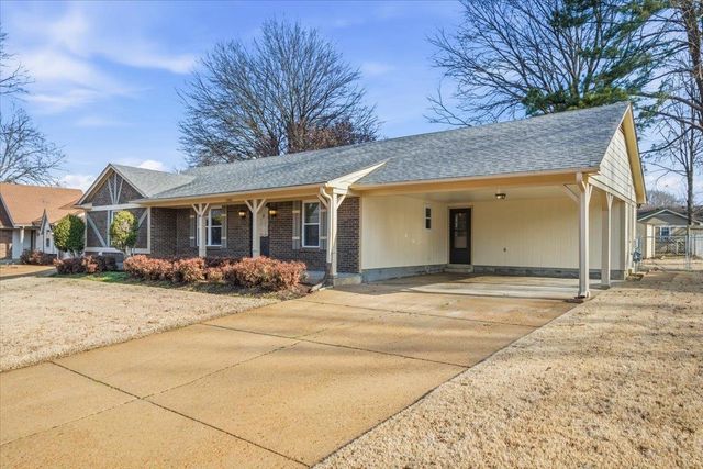 3262 W EARHART DR, Bartlett, TN 38134