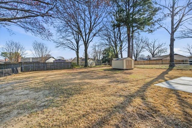3262 W EARHART DR, Bartlett, TN 38134