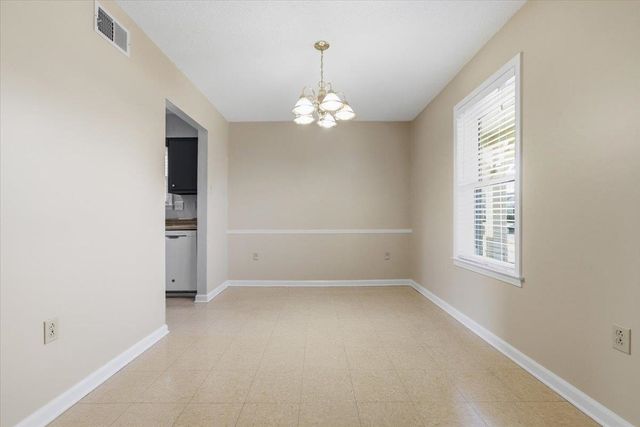 3262 W EARHART DR, Bartlett, TN 38134