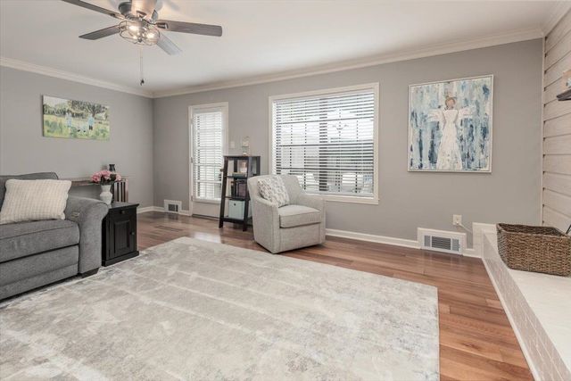 1309 BROOKSIDE DR, Germantown, TN 38138