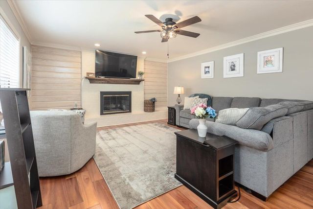 1309 BROOKSIDE DR, Germantown, TN 38138