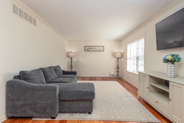 1309 BROOKSIDE DR, Germantown, TN 38138