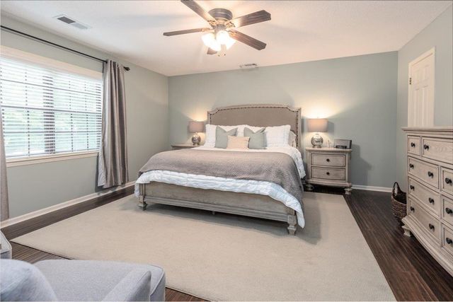 1309 BROOKSIDE DR, Germantown, TN 38138