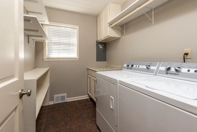 1309 BROOKSIDE DR, Germantown, TN 38138