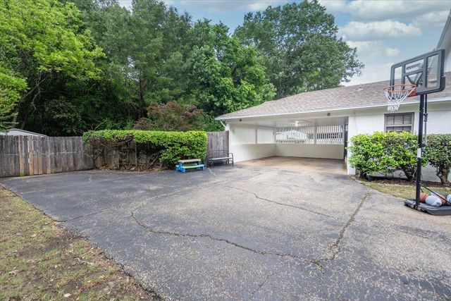 1309 BROOKSIDE DR, Germantown, TN 38138