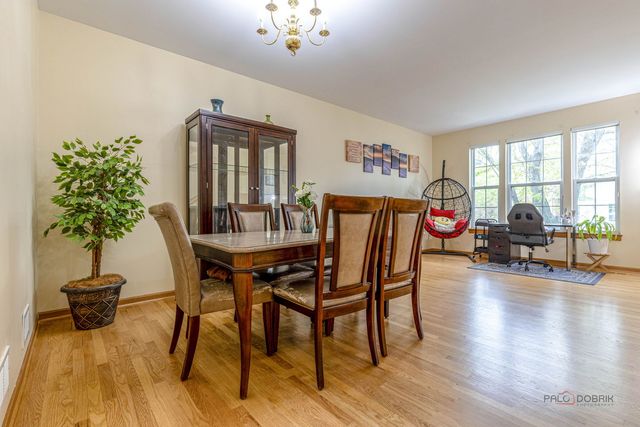 1283 Georgetown Way, Vernon Hills, IL 60061