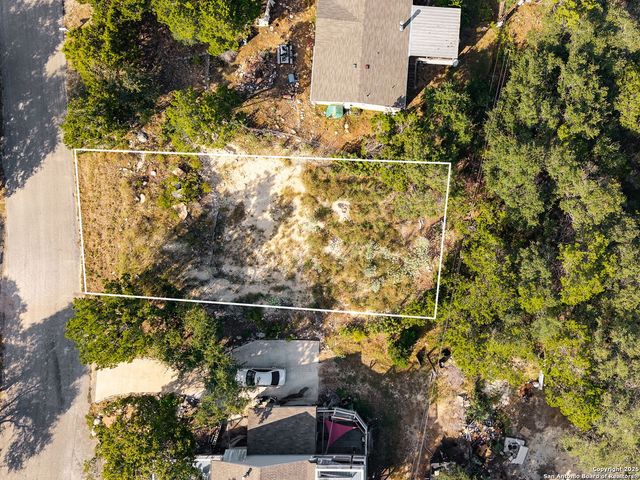 1248 Springwater, Canyon Lake, TX 78133