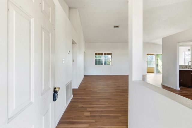 32611 Gadwall Street, Brookshire, TX 77423