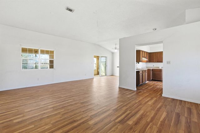 32611 Gadwall Street, Brookshire, TX 77423