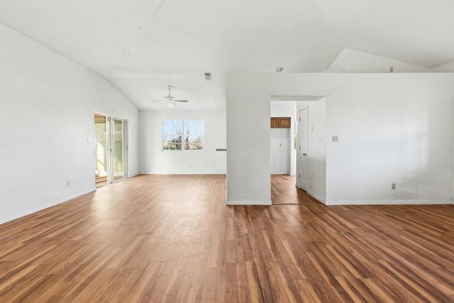 32611 Gadwall Street, Brookshire, TX 77423