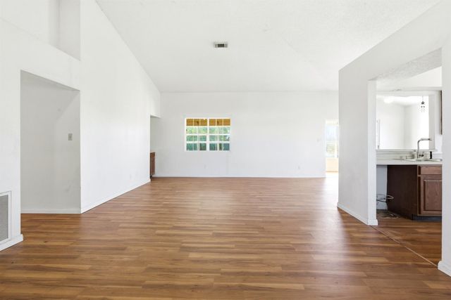 32611 Gadwall Street, Brookshire, TX 77423