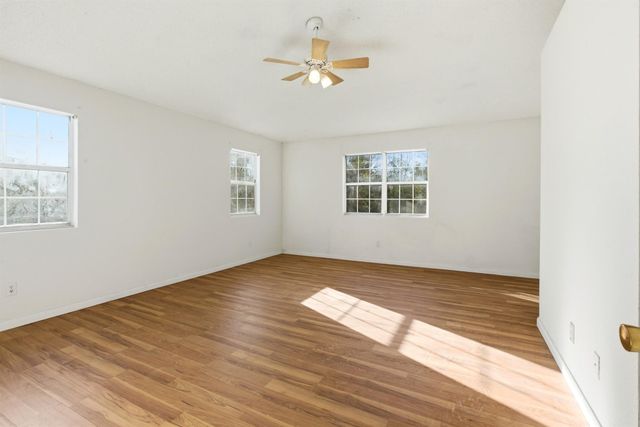 32611 Gadwall Street, Brookshire, TX 77423