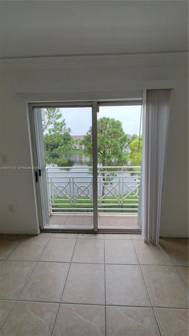8804 NW 109th Pl 402, Doral, FL 33178