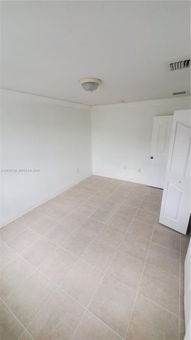 8804 NW 109th Pl 402, Doral, FL 33178