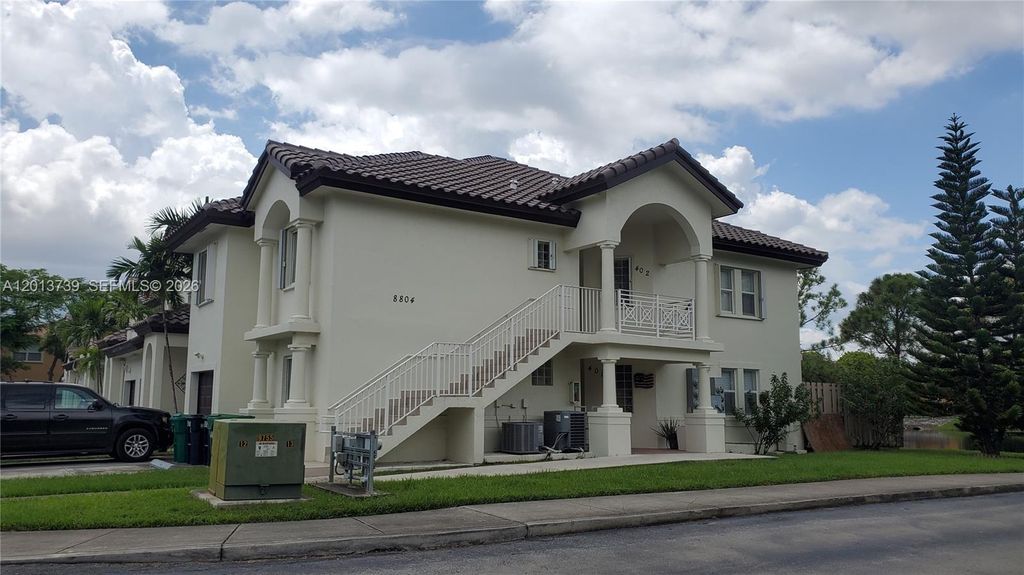 8804 NW 109th Pl 402, Doral, FL 33178