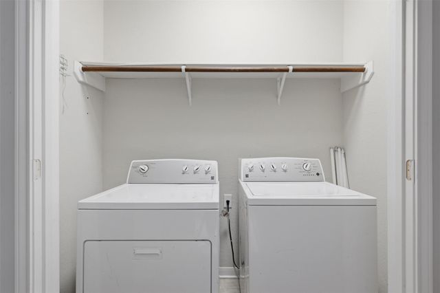 904 Eagle Avenue, College Station, TX 77845
