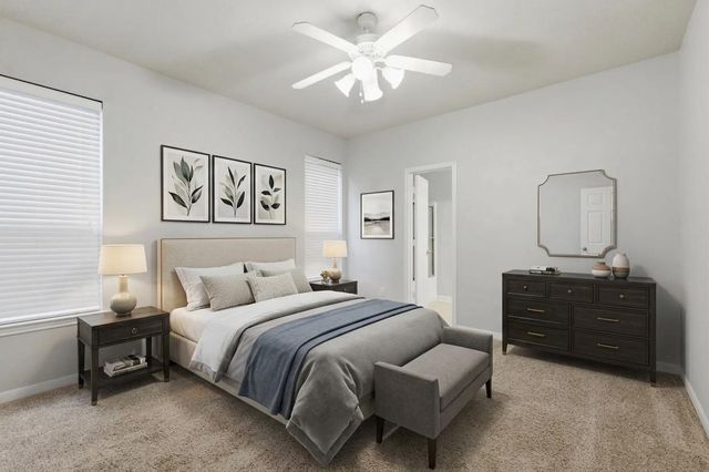 904 Eagle Avenue, College Station, TX 77845