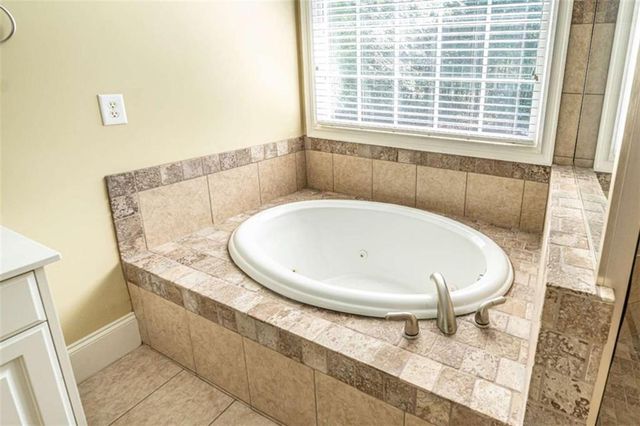 120 S Cloudview Road S, Rome, GA 30161