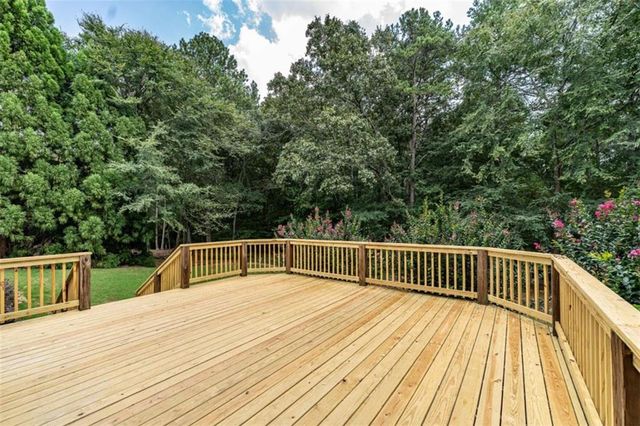 120 S Cloudview Road S, Rome, GA 30161